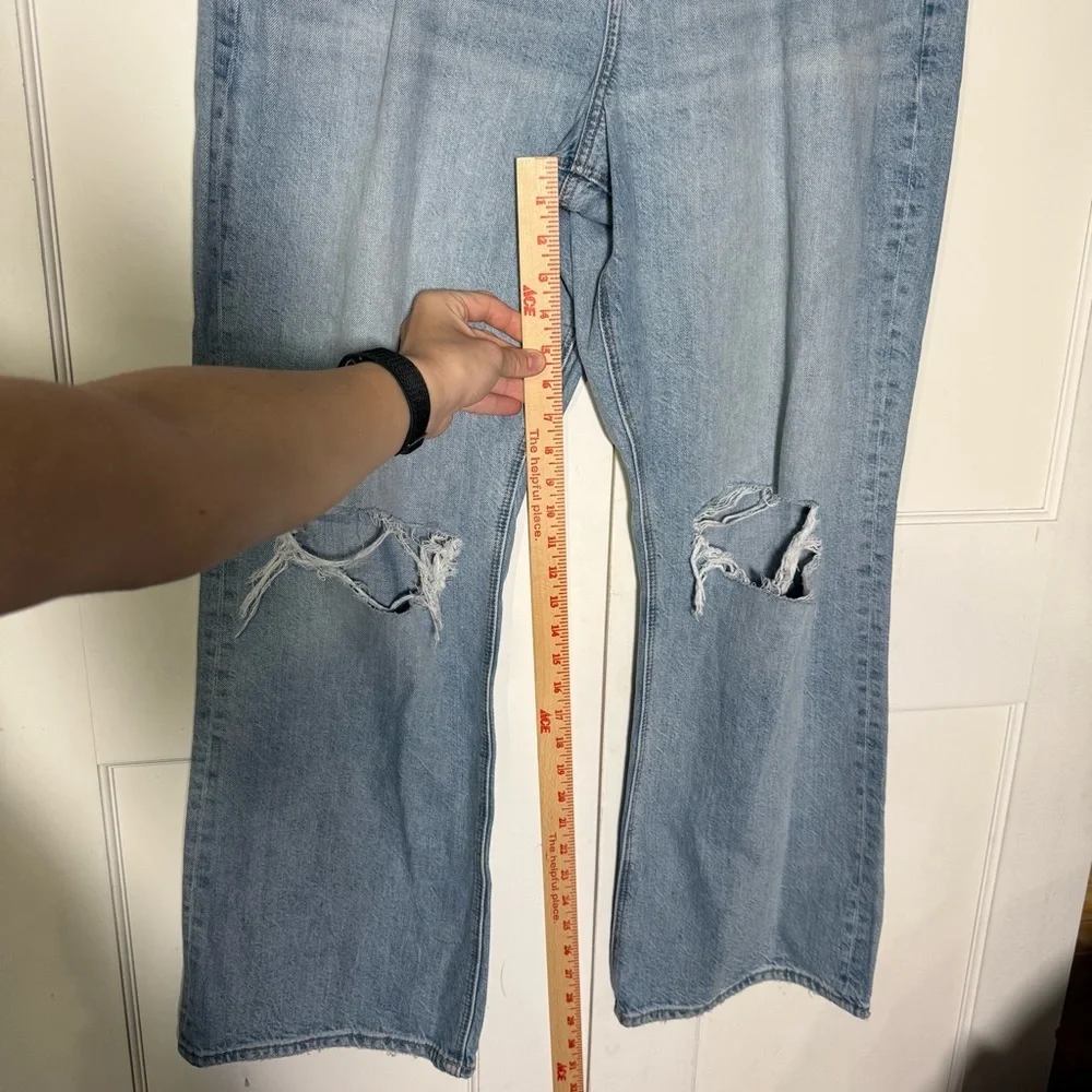 American Eagle 90's Bootcut Jeans Distressing Ripped Knees Size 18 Lighter Blue - Picture 6 of 12
